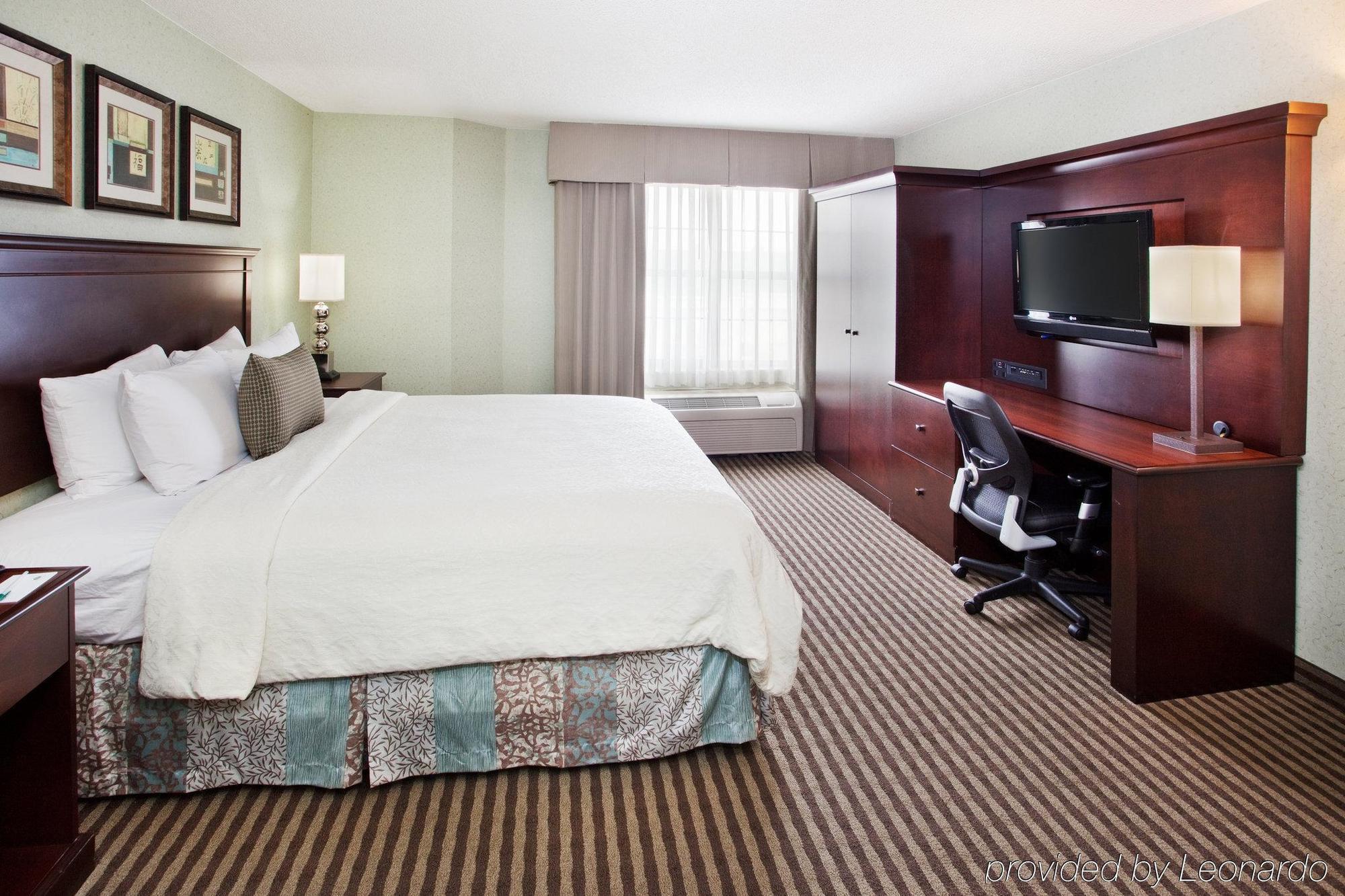 Holiday Inn Express Hotel & Suites Atlanta Buckhead, An Ihg Hotel Room photo